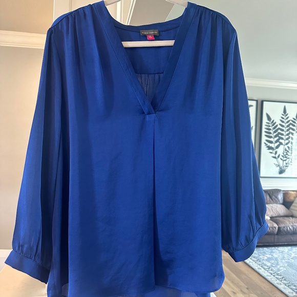 Beautiful blue Vince Camuto satin long sleeve top. Flowy fabric. Button at wrist - Picture 1 of 4